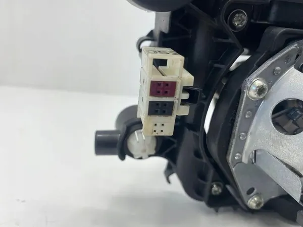 Capa de Farol Dianteiro VW TOUAREG 2012 16254410 image 10