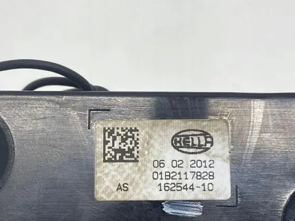 Capa de Farol Dianteiro VW TOUAREG 2012 16254410 image 5