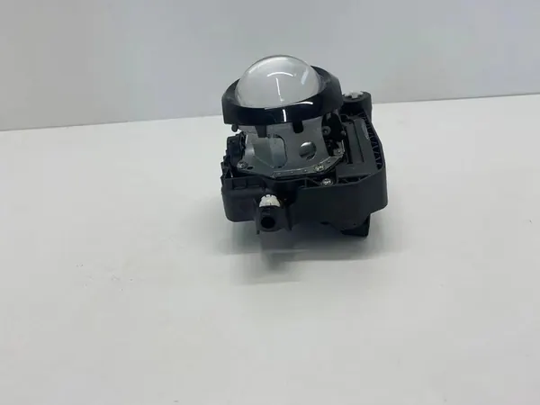 Capa de Farol Dianteiro VW TOUAREG 2012 16254410 image 6