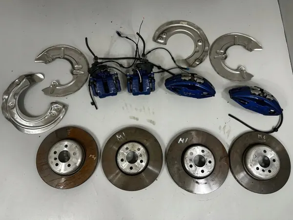 Conjunto discos e pinças travão dianteiro OEM 8858706 BMW X4 G02 image 2