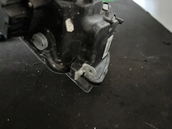 Farol Esquerdo BMW E87 E88 Série 1 Bi-Xenon OEM 90004813 image 5