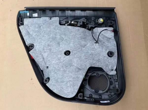 Audi OE 4Ke867306 Höger bakdörrspanel image 3