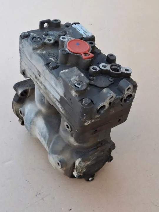 Scania Luftkompressor OEM 2024410 - Gebrauchter Zustand image 5