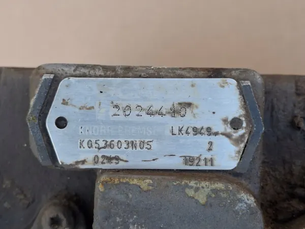 Scania Luftkompressor OEM 2024410 - Gebrauchter Zustand image 7