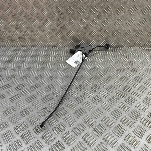 Voorkapslot Audi Q7 4M0823509C image 2