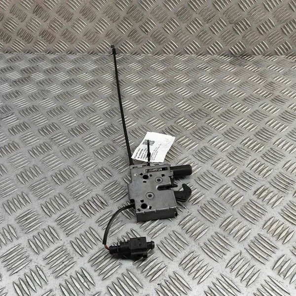 Voorkapslot Audi Q7 4M0823509C image 4