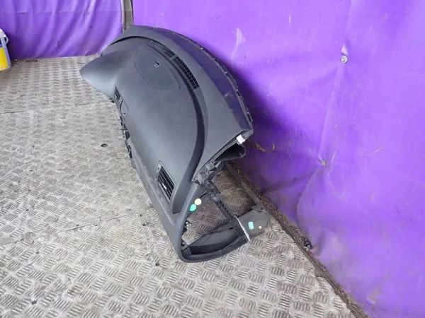 VW Passat B6 dashboard OEM 3C1857003TB Passagiersairbag image 5