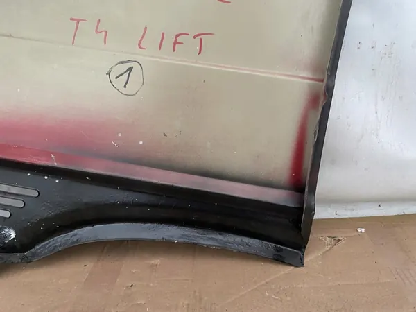 VW TRANSPORTER T4 LIFT 96- Främre Höger Skärm Svart OEM image 8