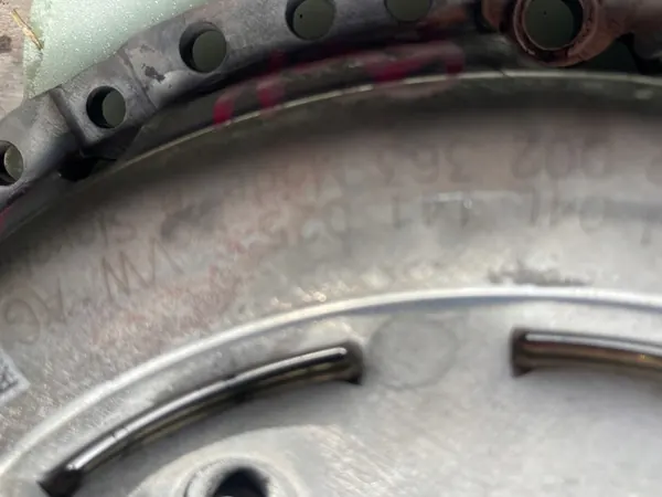 Embreagem VW AUDI SKODA 2.0 1.6 TDI 03L105266BK image 2