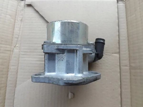 Mercedes A-luokka W177 1.5 CDI Imupumppu image 2