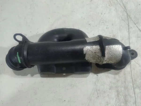 Manguera de admisión de turbo Peugeot 207 1.6 HDI image 2