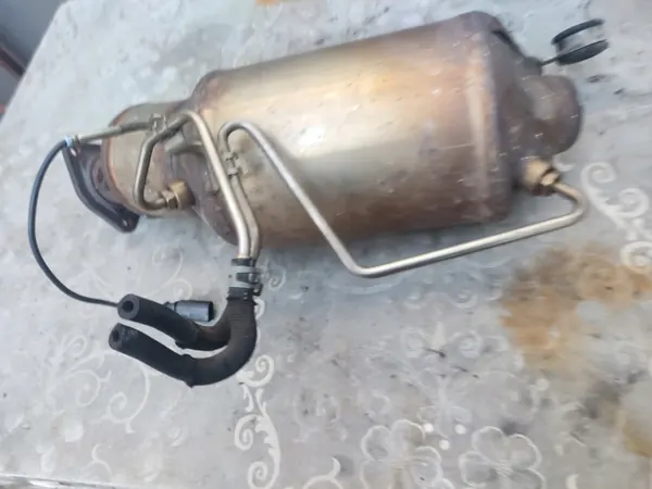 Catalisador DPF usado OEM 8K0131765F 8K0131703F image 6