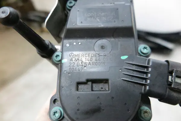 MERCEDES-BENZ E-CLASS W213 VÁLVULA EGR A6541409100 image 4