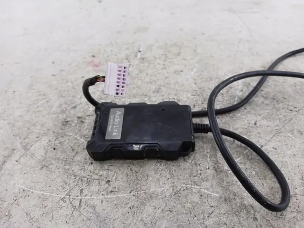 OEM ZMIENIARKA PŁYT USB AUDIO LINK AUX - Usado image 3