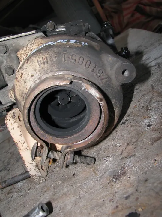 Turbo Renault 1.9 dCi 131KM/96kW image 2