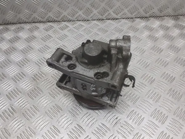 Compressore AC Subaru Legacy III 2.0 OEM 73110AE050 image 4