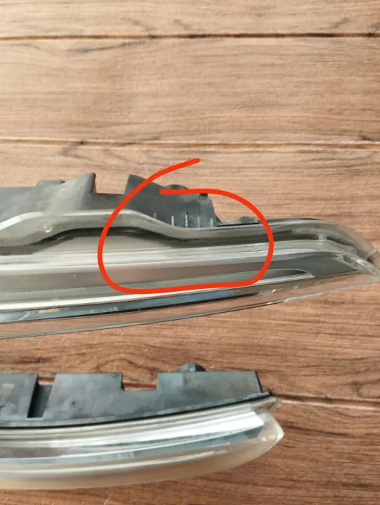 Luz DRL Renault Captur OEM 266007846R Derecha Halógena image 4