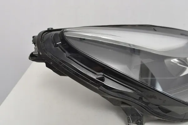 Oikea Etuvalaisin Tesla Y III Full LED OEM 151495300E image 3