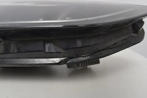 Oikea Etuvalaisin Tesla Y III Full LED OEM 151495300E image 5