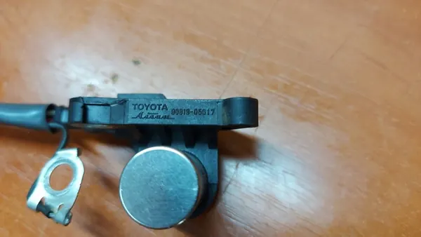 Vevaxelpositionssensor Toyota Avensis Camry Celica RAV4 2.0 image 5