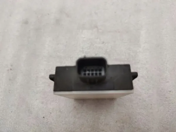 Module angle mort Volvo XC60 OEM 31665692 image 3