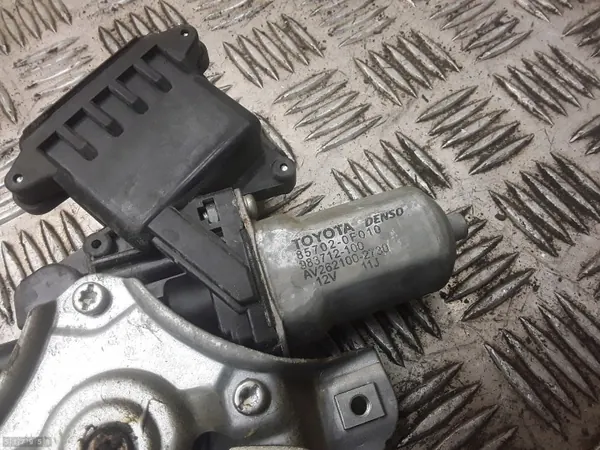 Toyota Yaris fönsterregulator OEM 857020f010 image 5