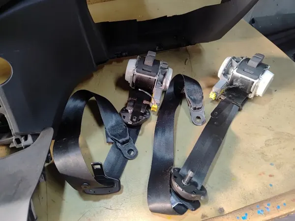 FIESTA MK7 LIFT Dashboardconsole OEM - Gebruikt image 3