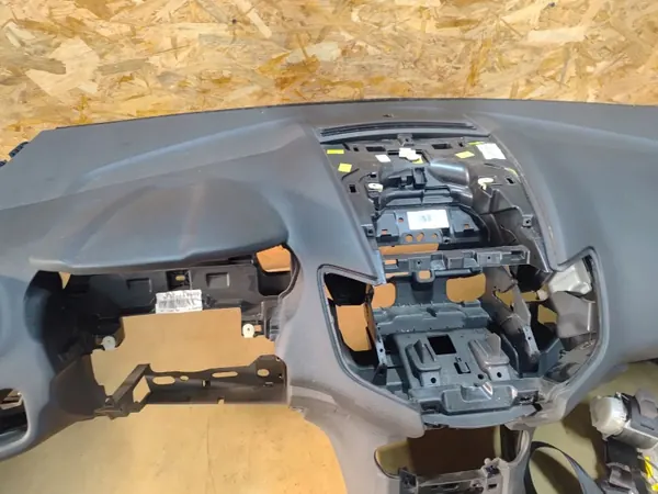 FIESTA MK7 LIFT Dashboardconsole OEM - Gebruikt image 8