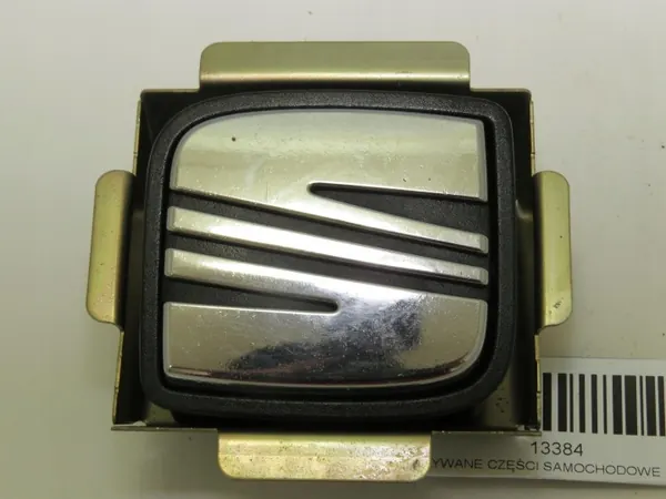 Puxador de porta-malas SEAT OE 360172965 - Usado image 2