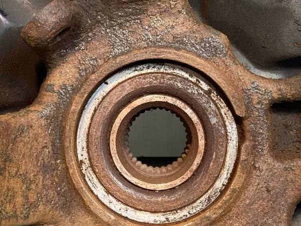 Cubo de roda dianteira Mazda FBZ23879 - Peça OEM usada image 5