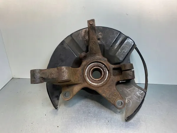 Cubo de roda dianteira Mazda FBZ23879 - Peça OEM usada image 6