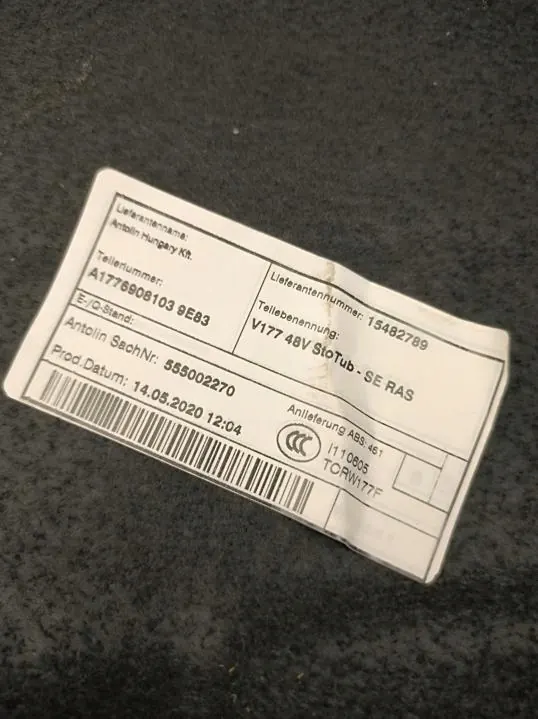 Mercedes-Benz A-Class V177 tavaratilan peite OEM A1776908103 image 3