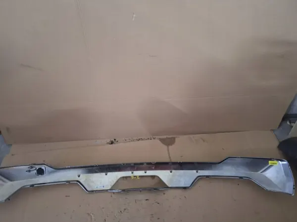 Kia OE 86671-P2600 Bumper Chromstrip Diffuser image 6