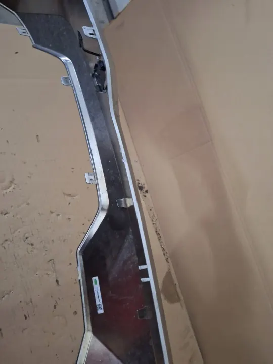 Kia OE 86671-P2600 Bumper Chromstrip Diffuser image 9