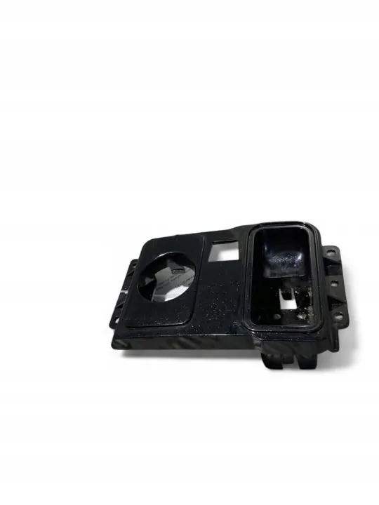 Couvercle levier frein à main Outlander OEM 8050A209 image 3