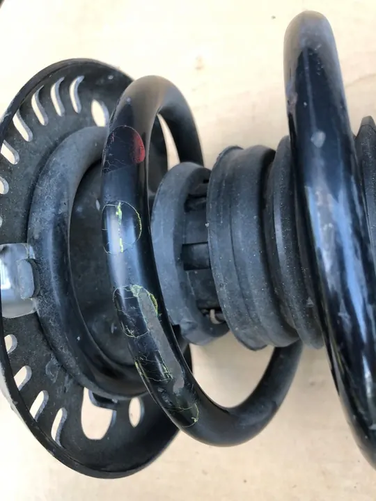 Skoda Fabia 2 Mozzo anteriore destro 6Q0407256S Ammortizzatore 6Q0413031BL image 4