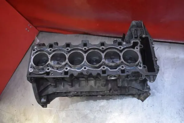 Käytetty Moottorilohko Ala Kampiakseli BMW N52B25AF image 2