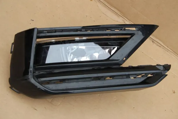 Griglia paraurti anteriore destra VW Tiguan II Allspace R Line image 2