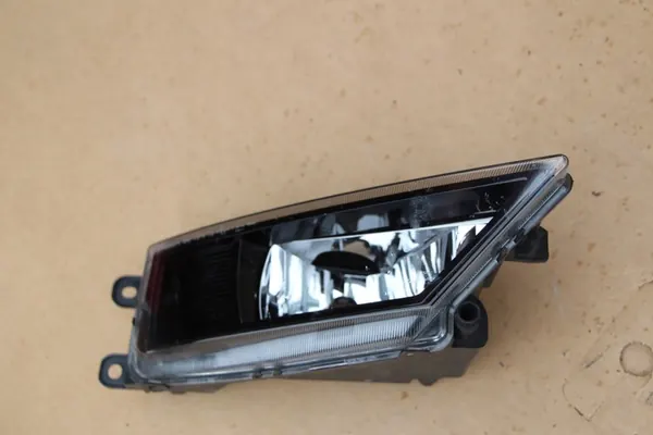 Griglia paraurti anteriore destra VW Tiguan II Allspace R Line image 4