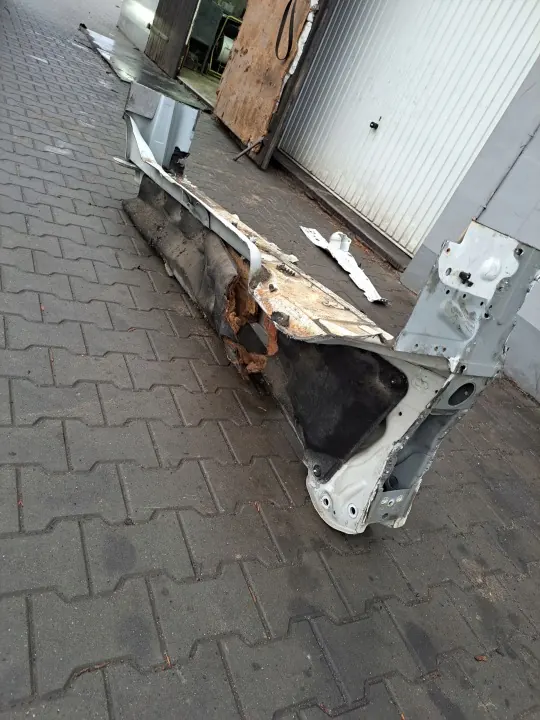 PODŁUŻNICA KABINY LEWA VOLVO FH 4 FH 5 EURO 6 image 4