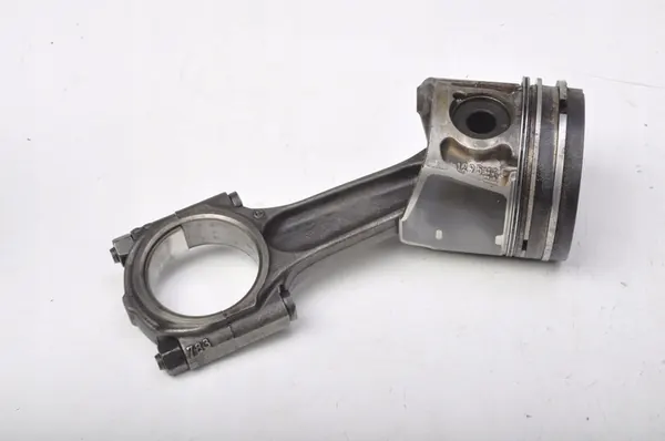 VOLVO S40 II 2.0 D Kolv med Stång HS2R1 085190 image 3