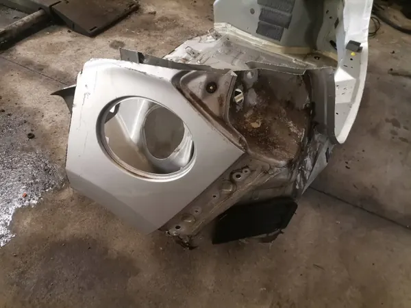 Ford Fiesta mk8 achterwand OEM nbhgfds - Gebruikt image 5