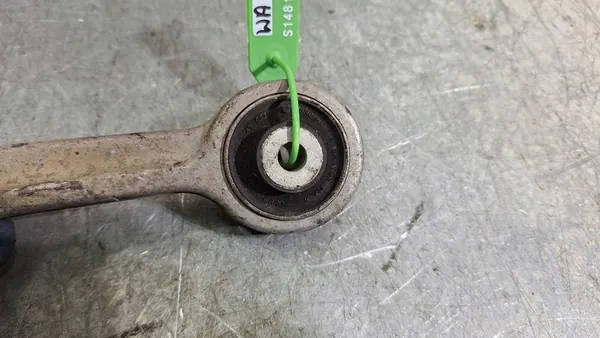 Braccio di Controllo Destro Superiore Audi S5 A5 A4 Q5 8K0407510B image 6