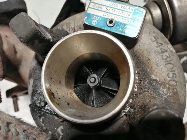 Turboahdin OEM 03G253014M VW Golf Plus 1.9L image 3