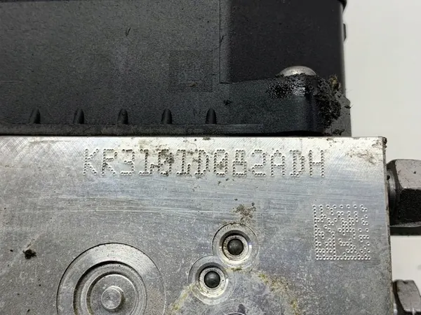 POMPE ABS FORD MUSTANG V 3.7 309CH DR33-2C405-AD image 6