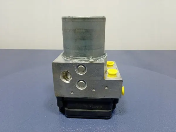 Pompe ABS OEM 6856841 pour BMW Série 5 2.0D image 5