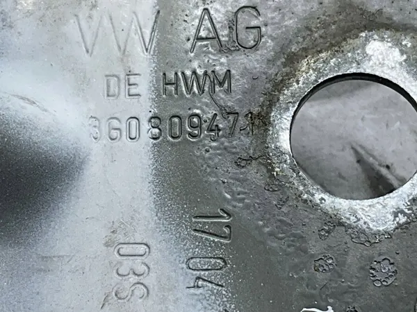 Suporte de para-lama Volkswagen OE 3G0821141 - Usado image 4