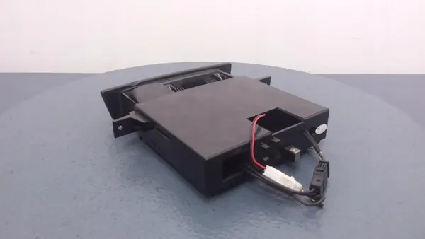 Gebrauchter Aschenbecher OEM Elk-90350- für Brilliance BS4 image 3