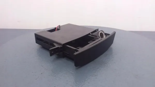 Gebrauchter Aschenbecher OEM Elk-90350- für Brilliance BS4 image 5