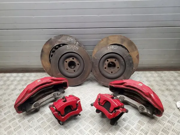 Audi Q8 2021 Remschijf & Remklauw Set OEM 4M0615601P image 2